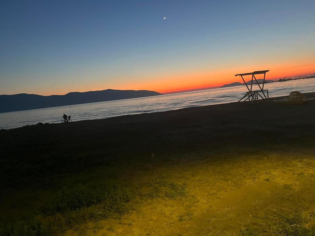 Vila Licenji Vlorë エクステリア 写真