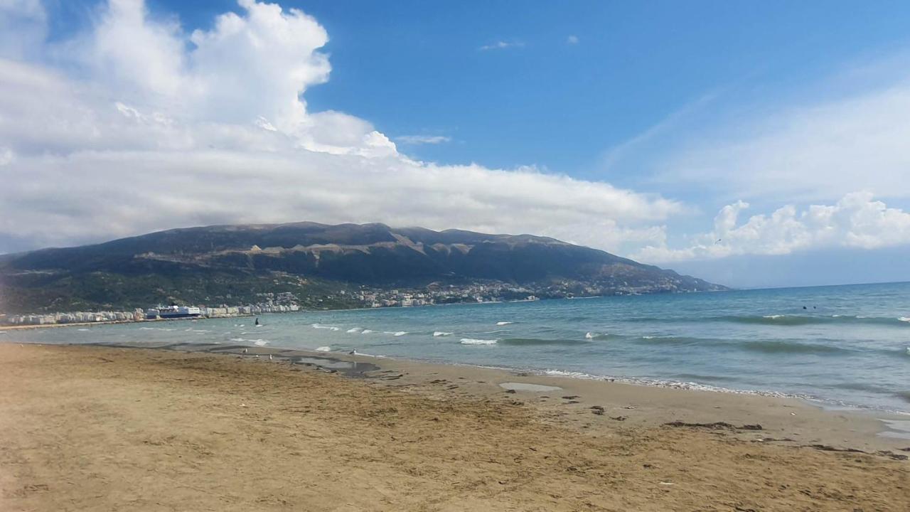 Vila Licenji Vlorë エクステリア 写真