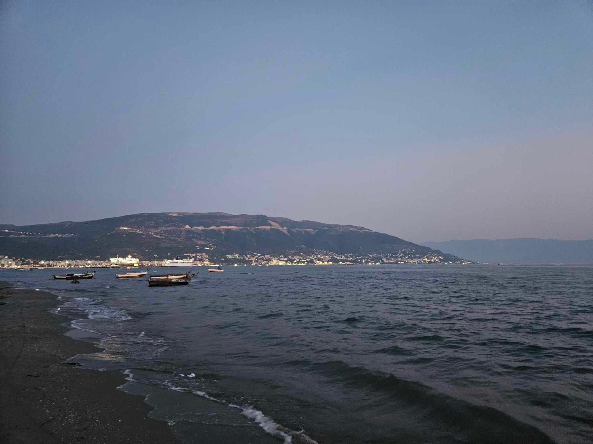 Vila Licenji Vlorë エクステリア 写真