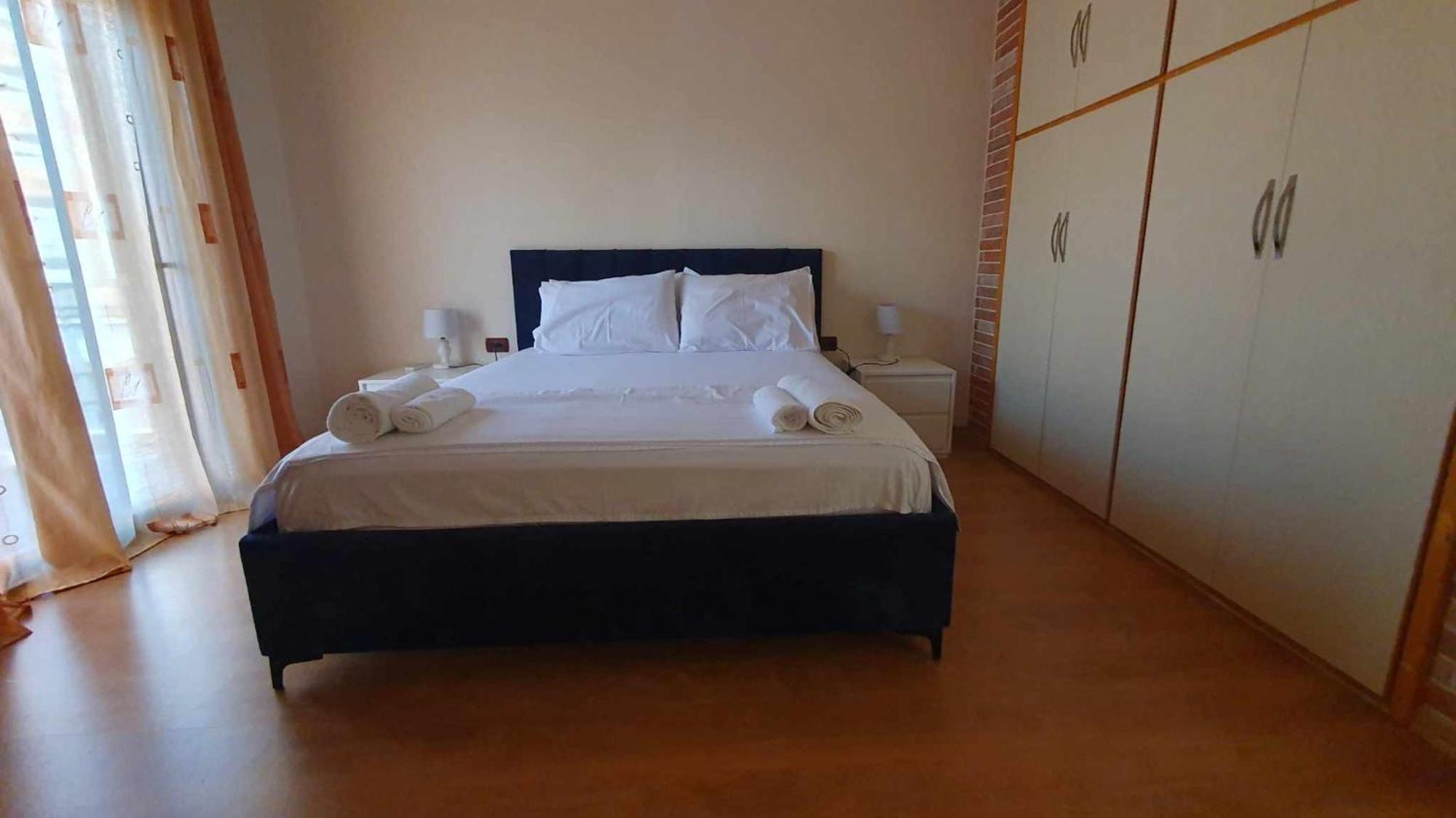 Vila Licenji Vlorë エクステリア 写真
